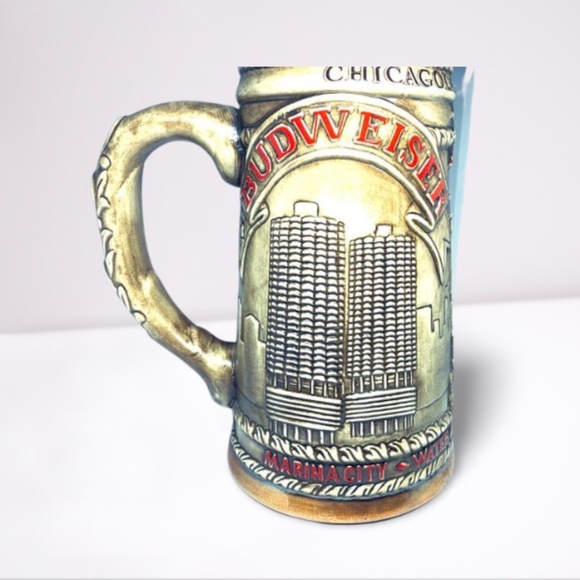 BUDWEISER 1981 VINTAGE CHICAGO COLLECTOR'S BEER STEIN - Picture 4 of 11